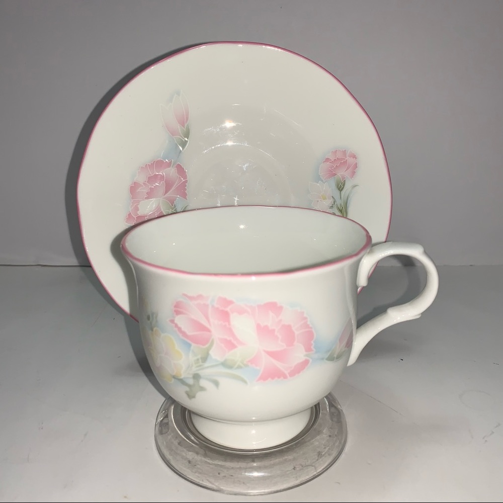SADLER Wellington fine bone china tea cup and saucer made in England coffee
